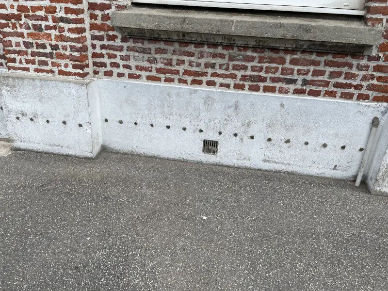 injection de r&eacute;sine dans les murs 03